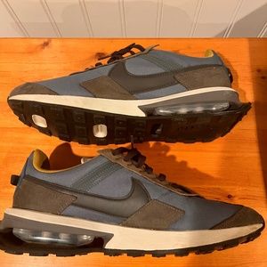 Nike Air Max Pre-Day LX